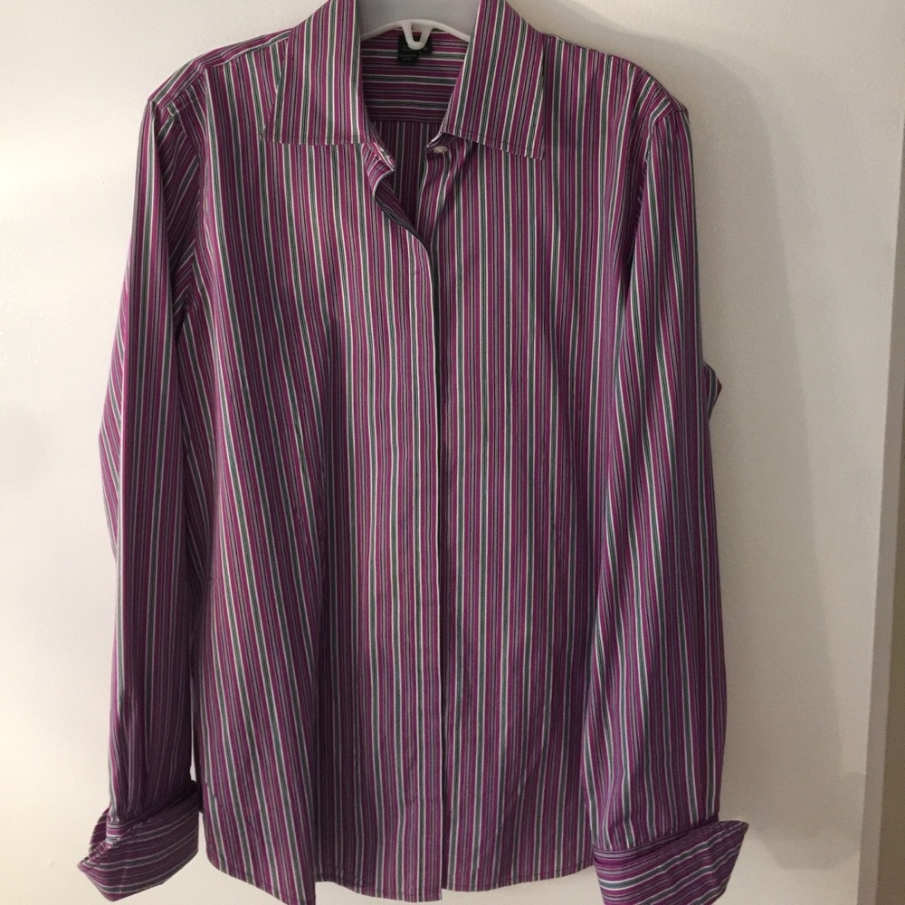 It's like new!  Ralph Lauren women's oxford.